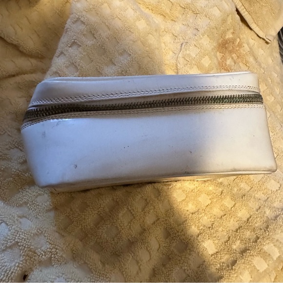 Authentic Gucci Small Vanity - Picture 2 of 6